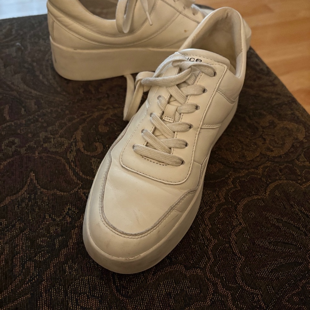 Vince sneakers